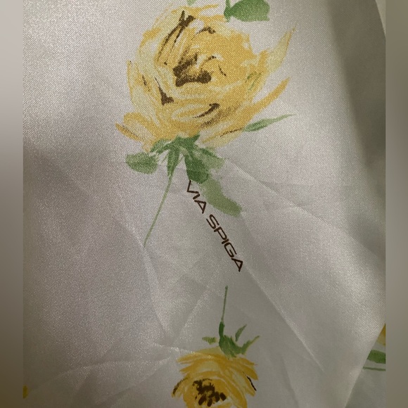 On-Trend Spring Jacket - Picture 4 of 5